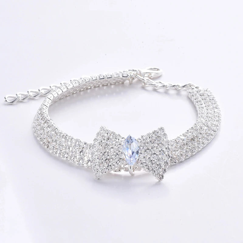 Collier chien chic noeud papillon argent
