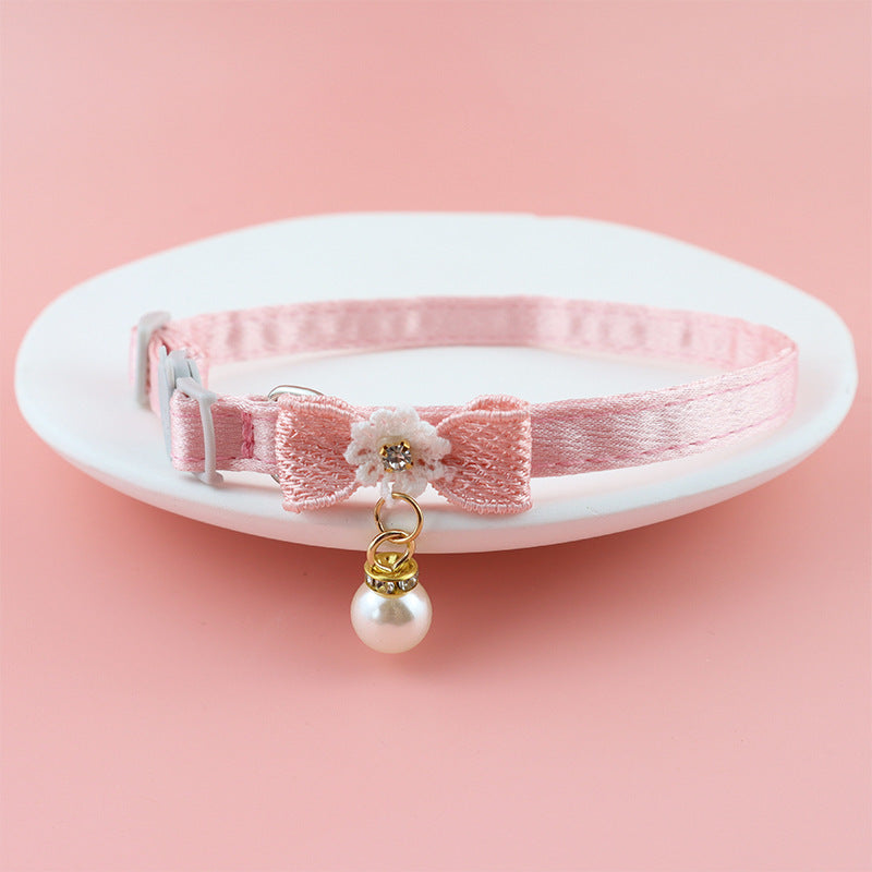 Collier chien boucle dentelle noeud papillon perle