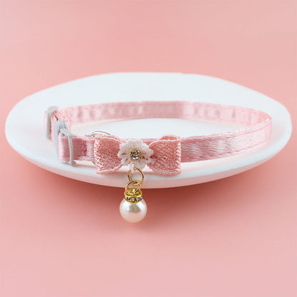 Collier chien boucle dentelle noeud papillon perle