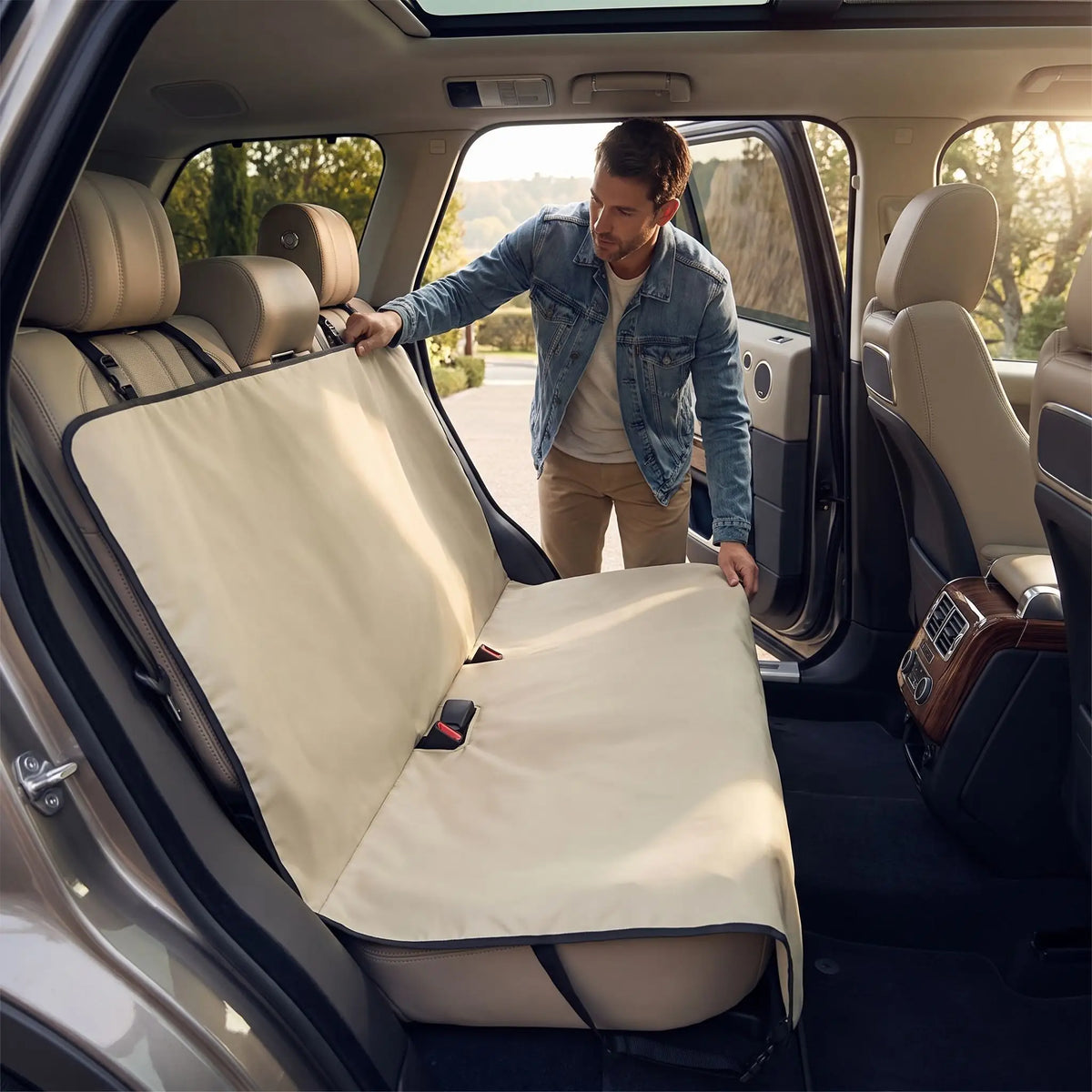 Housse voiture lavable imperméable installation beige