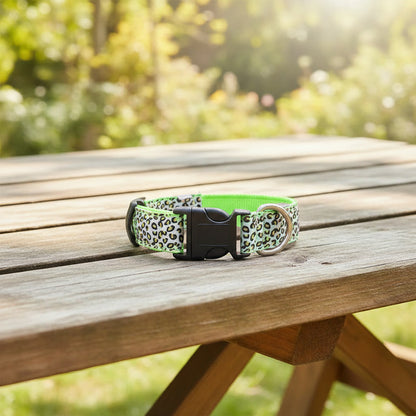 collier lumineux chien motif léopard pâle vert