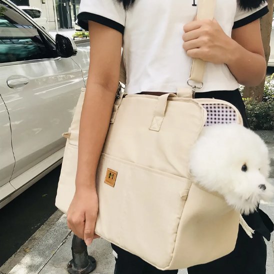Sac transport chien blanc tenu